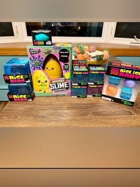 NWT Needoh Squishy Toy Set